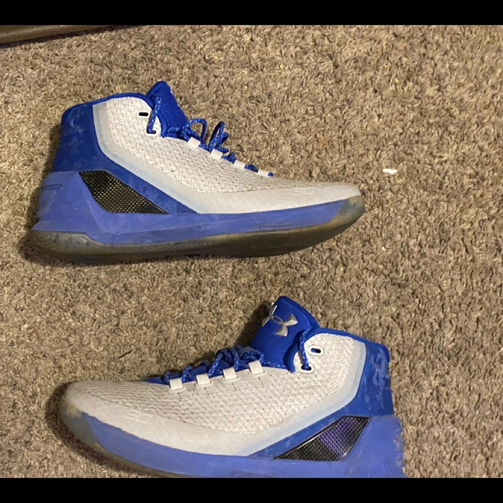 Size 11 under armor shoes blue and grey with blue laces